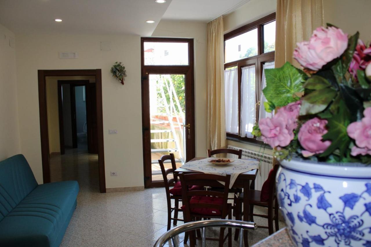 Casa Angelina Villa Termini Exteriör bild