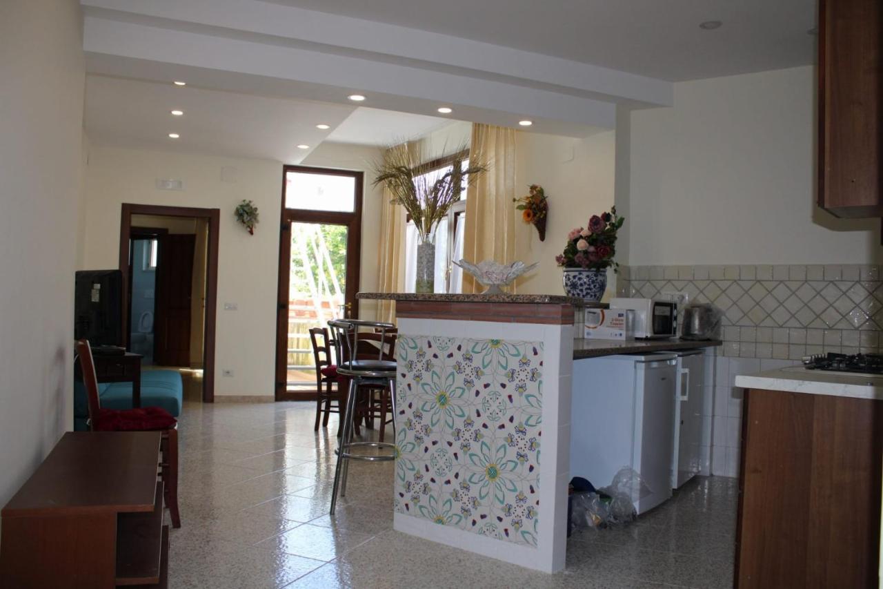 Casa Angelina Villa Termini Exteriör bild